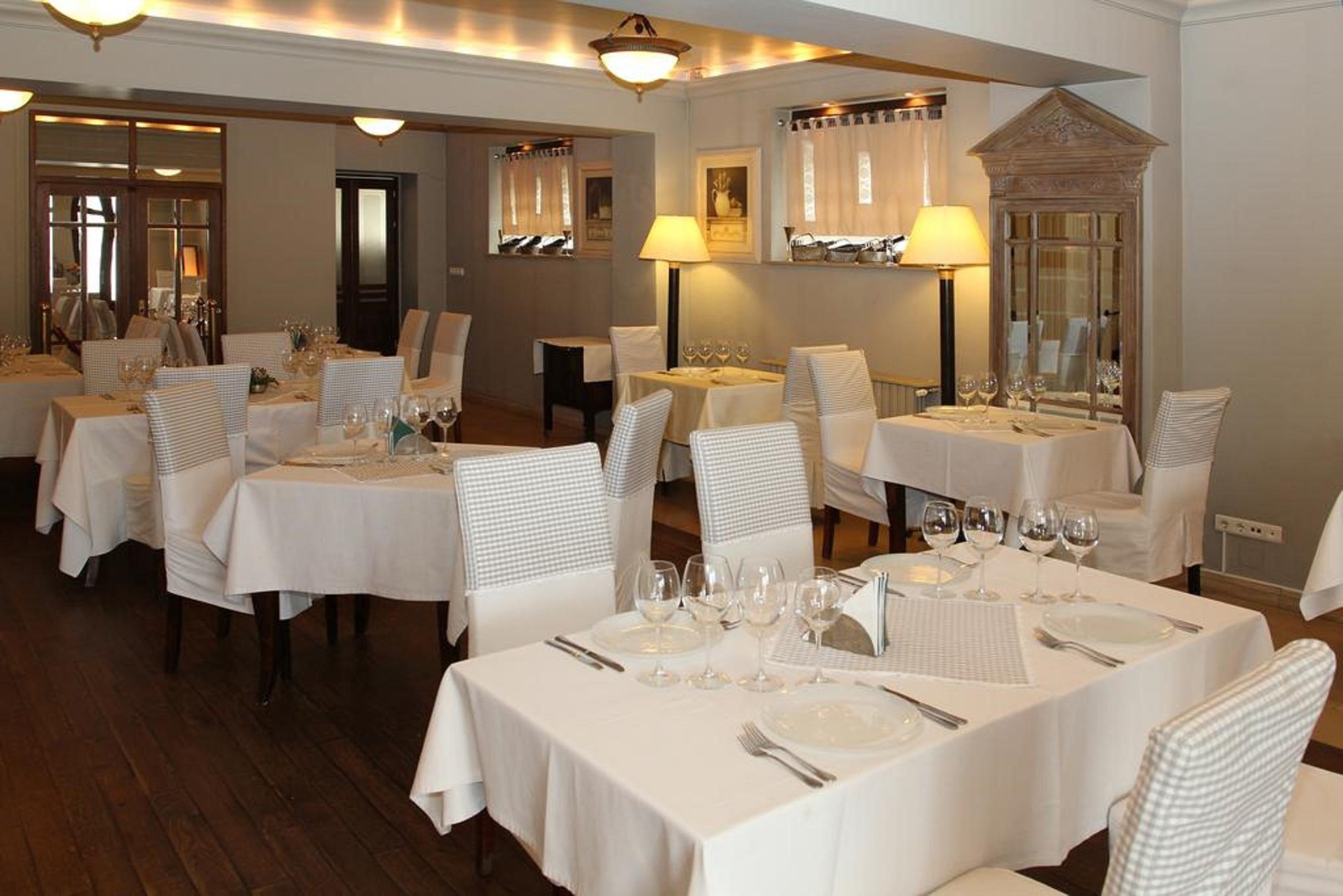 Arc De Triomphe Aparthotel