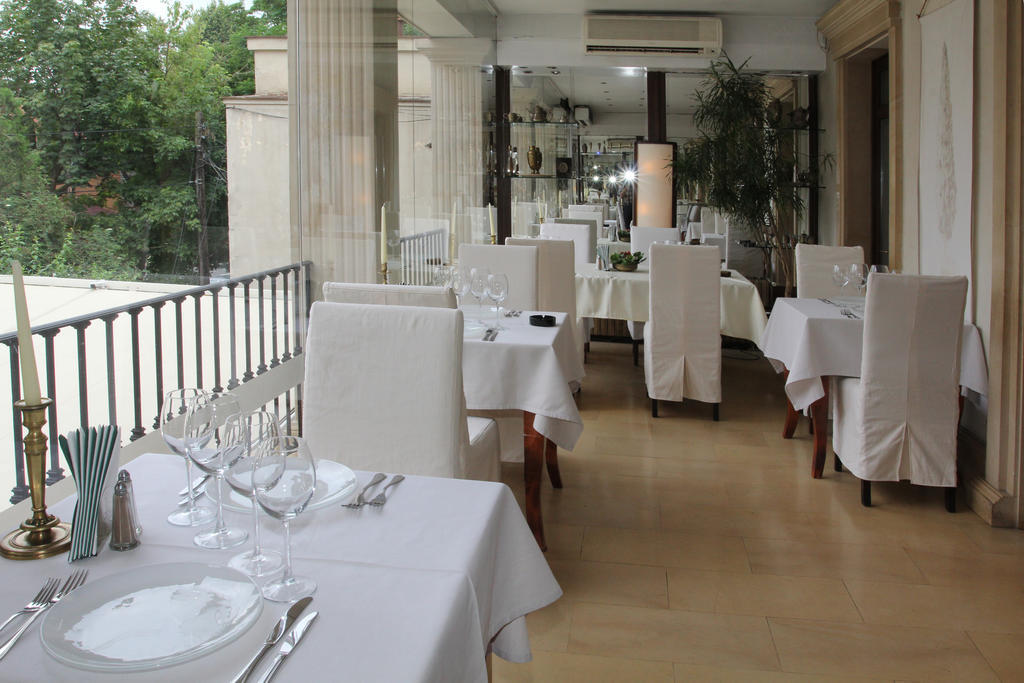 Aparthotel Arc De Triomphe 4*